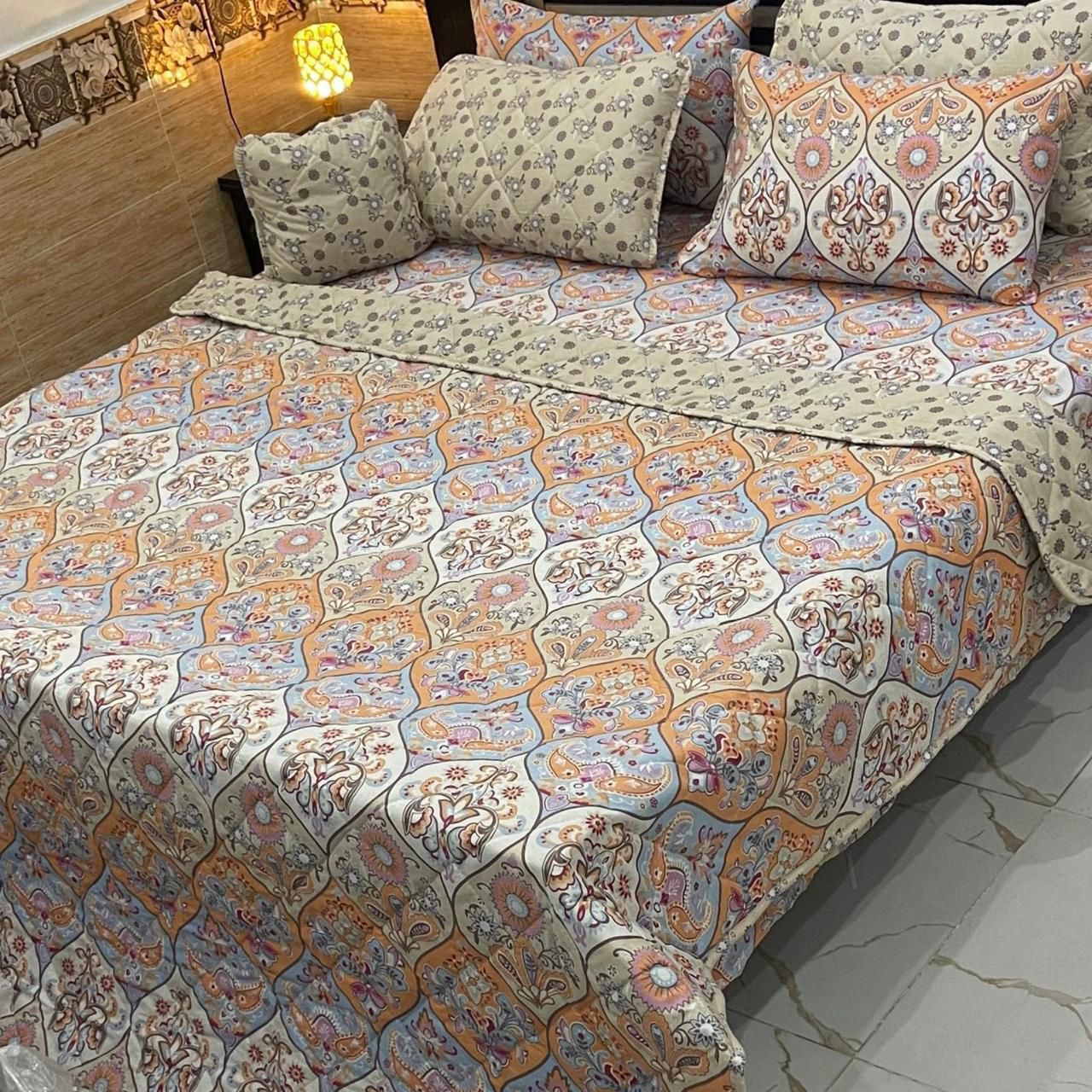 7-Piece Luxury Printed Comforter Set – Elegant Warm Colors