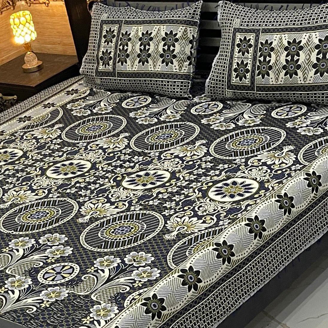 Elegant Black & White Multani Bedsheet – Riwaj Collection